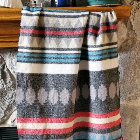 Oversized Blanket Scarf with Fringes - Picture 2 of 13